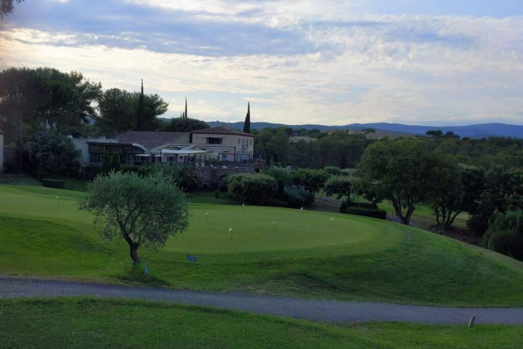 Joli F2 Saint Endreol Hameau Palayson Var La Motte Dış mekan fotoğraf